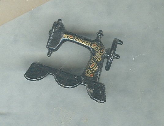 Vintage Singer Sewing Machine Miniature