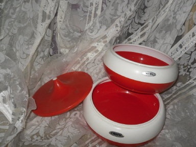 RETRO Vintage Plastic Stacking Snack Containers