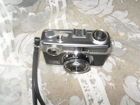 Vintage Fujica Half 1.9 Camera