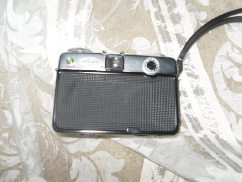 Vintage Fujica Half 1.9 Camera