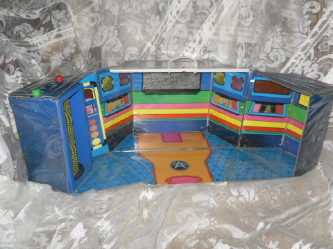 Vintage 1975 U.S.S Enterprise Star Trek Play Set