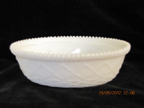 Kemple Hen on Nest Milk Glass