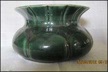 Ladies Green Pottery Spittoon/Cuspidor
