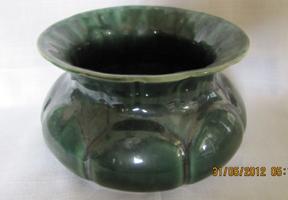 Ladies Green Pottery Spittoon/Cuspidor