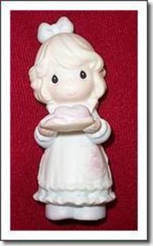 Precious Moments Charter Member Figurine - You're the Sweetest Cookie in the Batch