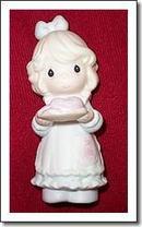 Precious Moments Charter Member Figurine - You're the Sweetest Cookie in the Batch