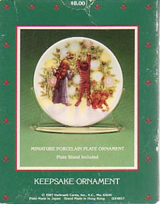Hallmark Christmas Plate/Ornament - Light Shines at Christmas