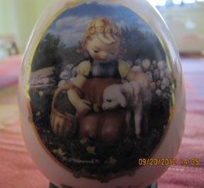 Porcelain Egg M. J. Hummel - Favorite Pet