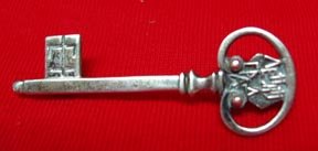 Russian Key Silver Pin .875