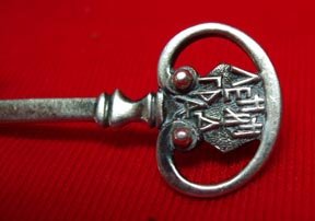 Russian Key Silver Pin .875
