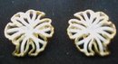 Earrings Trifari White and Goldtone - Clip