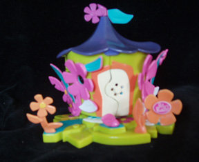 Polly Pocket Blossom Boutique