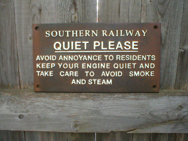 SOUTHERN RAILWAY QUIET PLEASE SIGN CAST IRON
