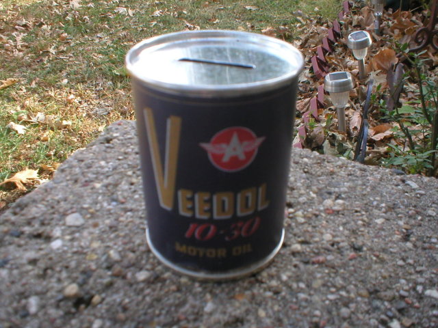 VEEDOL 10-30 MOTOR OIL CAN BANK NEW