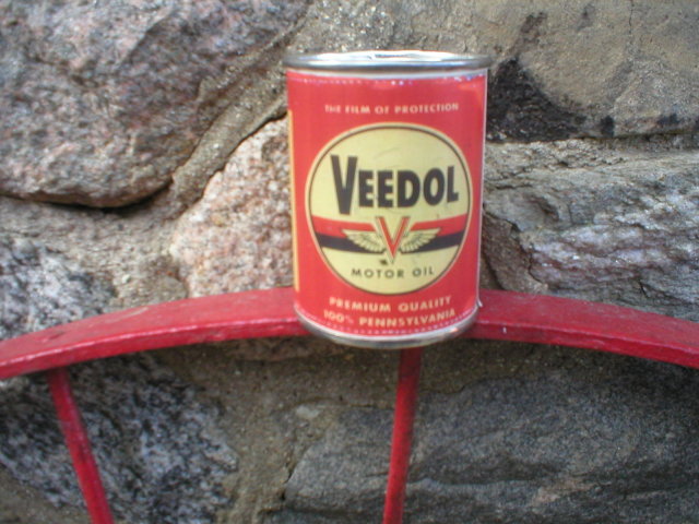 VEEDOL MOTOR OIL CAN BANK