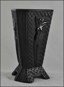EBONY NUDE VASE THREE SIDED