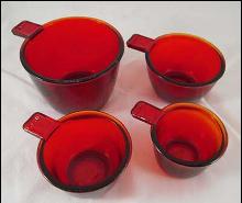 FOUR PIECE MEASURING CUP SET RED