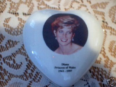 PRINCESS DIANA HEART BOX