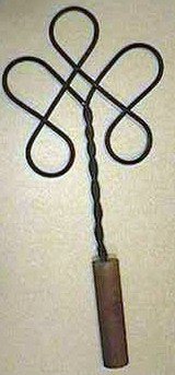 RUG AND PILLOW BEATER WIRE & WOOD