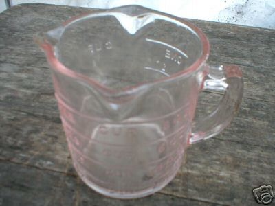 PINK DEPRESSION STYLE GLASS MEASURING CUP 3 SPROUTS