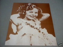 SHIRLEY TEMPLE - HANDS BEHIND HEAD - PRINT