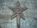 CAST IRON STAR HOOK IOWA COLLECTIBLE NR