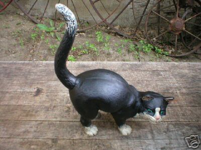CAST IRON BLACK AND WHITE CAT IOWA COLLECTORS ITEM