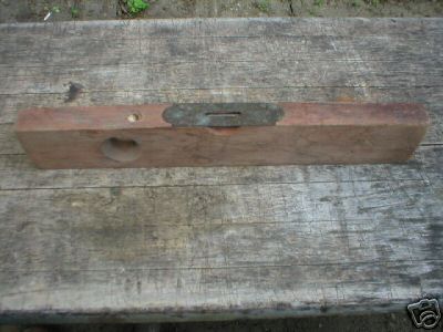 OLD ANTIQUE WOOD LEVEL NR