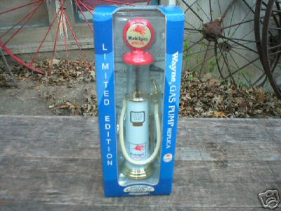 MOBILGAS SPECIAL GAS PUMP
