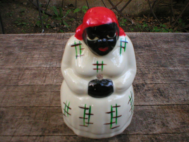 PORCELAIN WHITE MAMMY STRING HOLDER OCCUPIED JAPAN