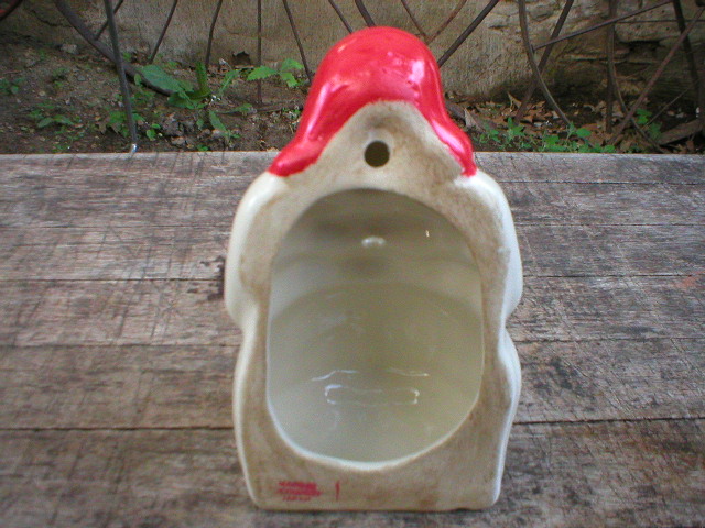 PORCELAIN WHITE MAMMY STRING HOLDER OCCUPIED JAPAN