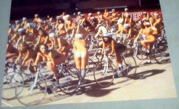NUDE BICYCLE PRINT PICTURE