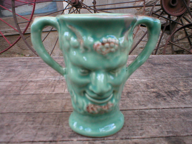Majolica Etruscan Mug