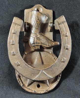 BOOT HORSESHOE DOOR KNOCKER CAST IRON