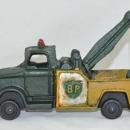 GREEN YELLOW WRECKER TOW TRUCK CAST IRON BP