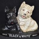 CAST IRON SCOTCH BLACK WHITE WHISKEY TWO DOGS DOORSTOP