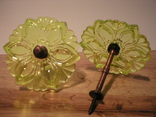 VASELINE CURTAIN DRAPERY TIE BACKS ONE PAIR GLASS