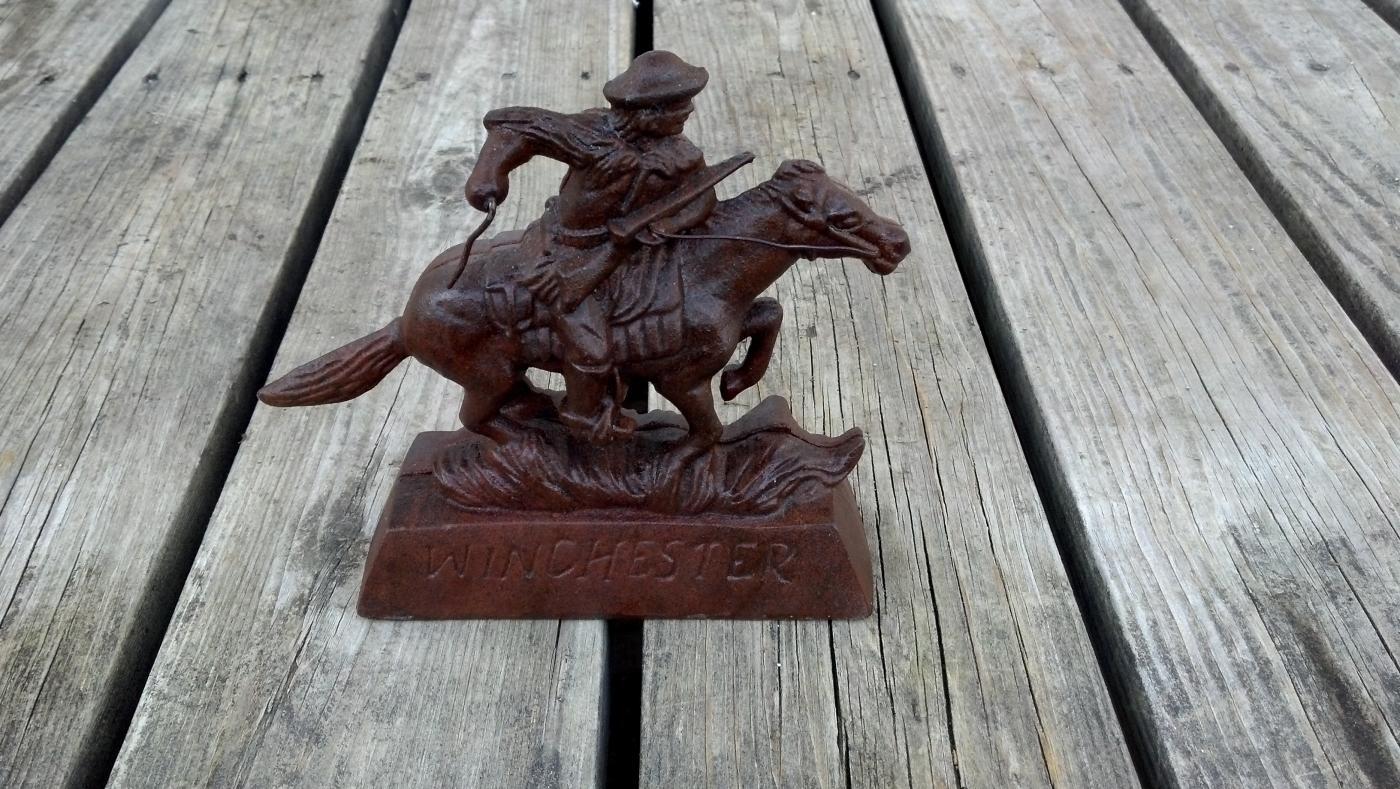 WINCHESTER HORSE RIDER FOUNDRY STATUE CAST IRON COIN BANK METAL UNUSUAL DIFFERENT