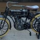OLD TOY METAL MOTORCYCLE LIVE TO RIDE 1906