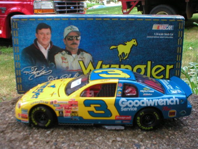 DALE EARNHARDT NASCAR 1:24 ACTION DIECAST WRANGLER
