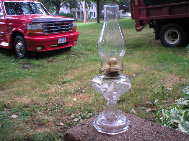 OLD OIL LAMP COLLECTOR KEROSENE LAMPS O
