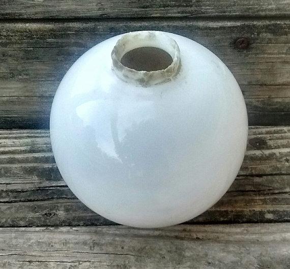 White Round Milk Glass Lightning Rod Ball Farm Home Roof Garden Cupolo Decor