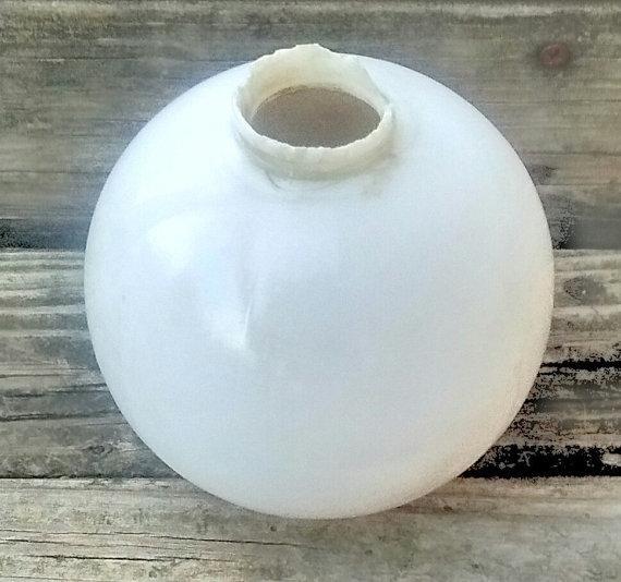 White Round Milk Glass Lightning Rod Ball Farm Home Roof Garden Cupolo Decor