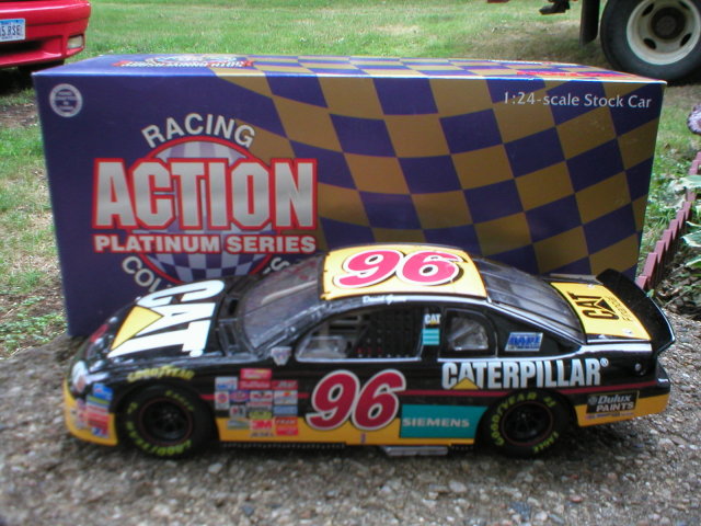 DAVID GREEN ACTION 1:24 CATERPILLAR DIECAST CAR G