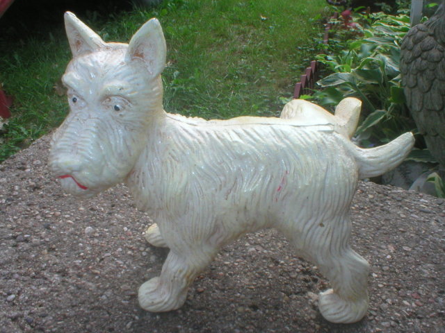 DOG STATUE DOORSTOP LEG-UP CAST IRON WHITE