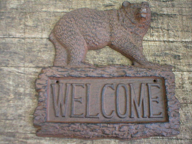 CAST IRON BEAR WELCOME SIGN HOME DECK DOOR DECOR SIGNS