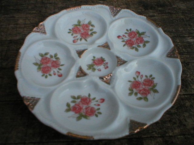 PORCELAIN OYSTER PLATE MARKED LIMOGES