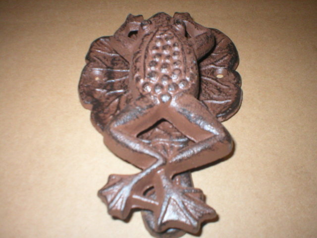 CAST IRON FROG DOOR KNOCKER RUSTIC