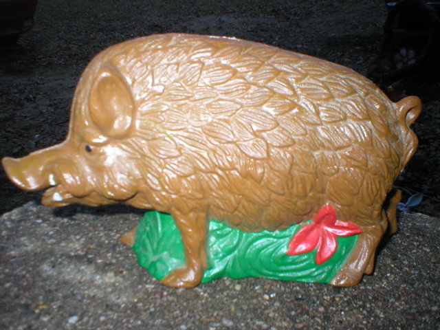 WILD PIG HOG BANK CAST IRON