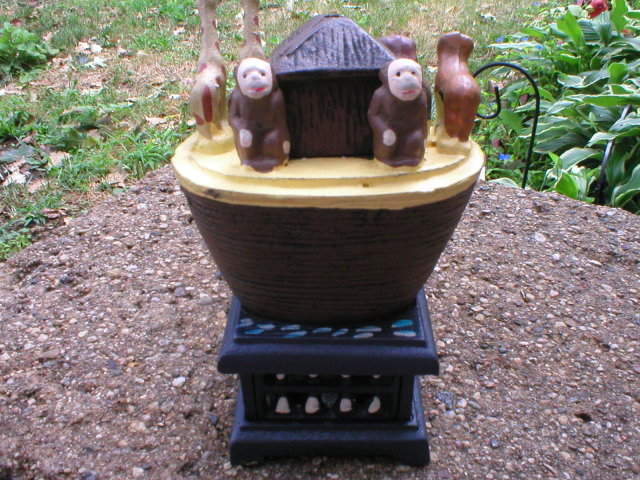NOAH'S ARK MECHANICAL BANK IRONWARE DECOR N